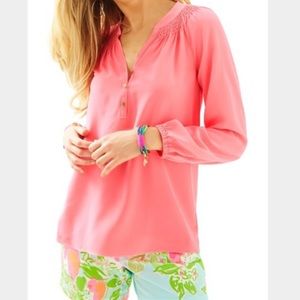 Lilly Pulitzer Elsa blouse in coral peach L 💕 🍑